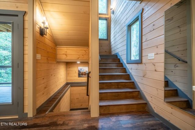 5175 Riversong Way, Sevierville, TN 37862