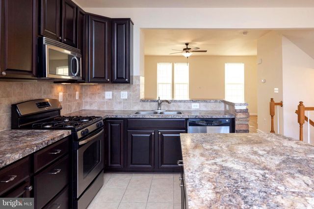 202 FIESTA DR, Stephenson, VA 22656