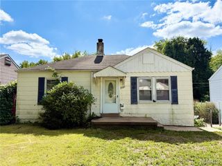 2020 Wedgewood Drive, Jennings, MO 63136
