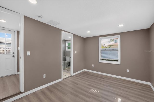 4521 41ST AVENUE N, St Petersburg, FL 33714