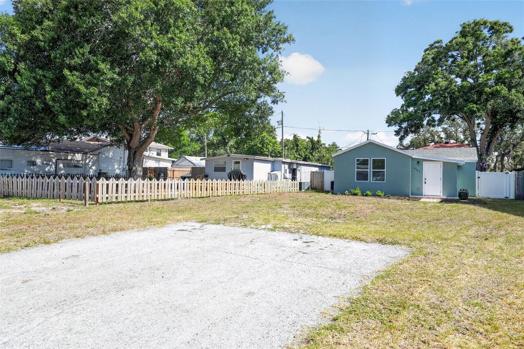 4521 41ST AVENUE N, St Petersburg, FL 33714