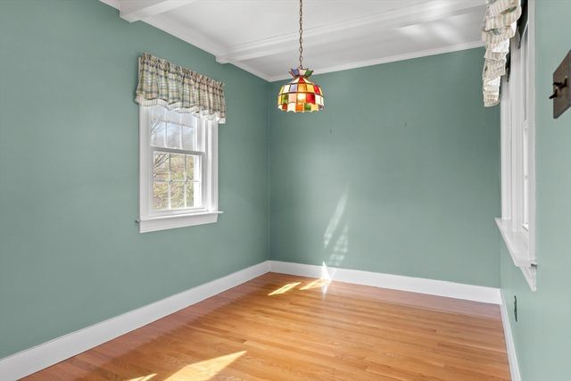 557 Main St, West Newbury, MA 01985