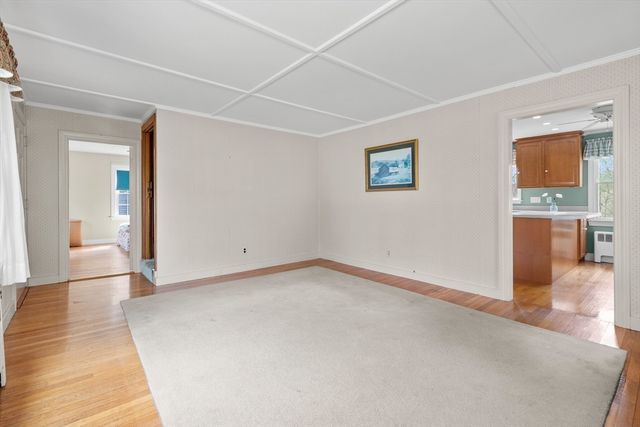 557 Main St, West Newbury, MA 01985