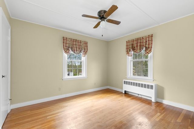 557 Main St, West Newbury, MA 01985