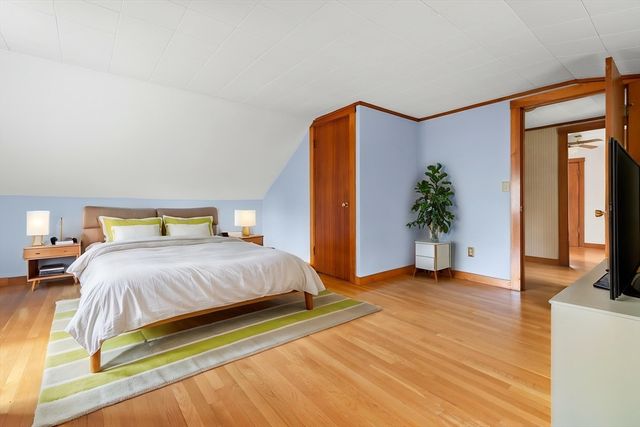 557 Main St, West Newbury, MA 01985