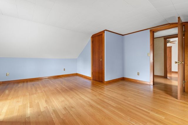 557 Main St, West Newbury, MA 01985