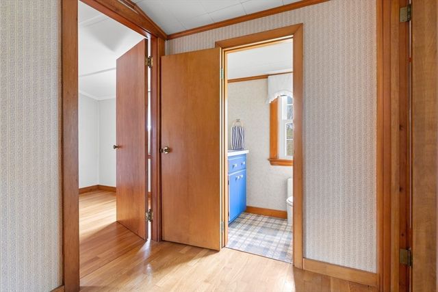 557 Main St, West Newbury, MA 01985