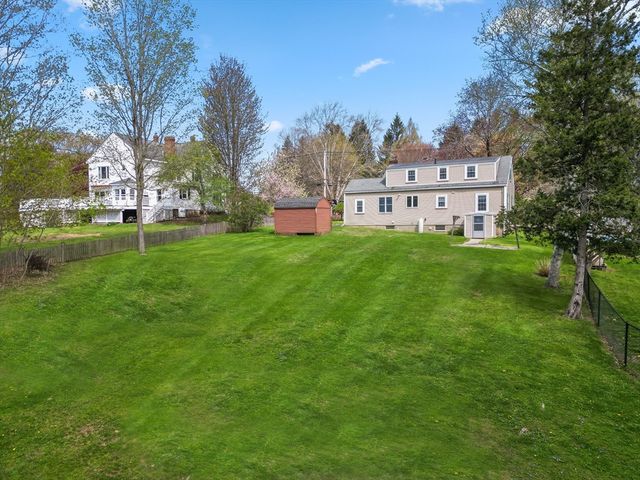 557 Main St, West Newbury, MA 01985