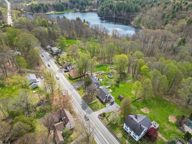 557 Main St, West Newbury, MA 01985