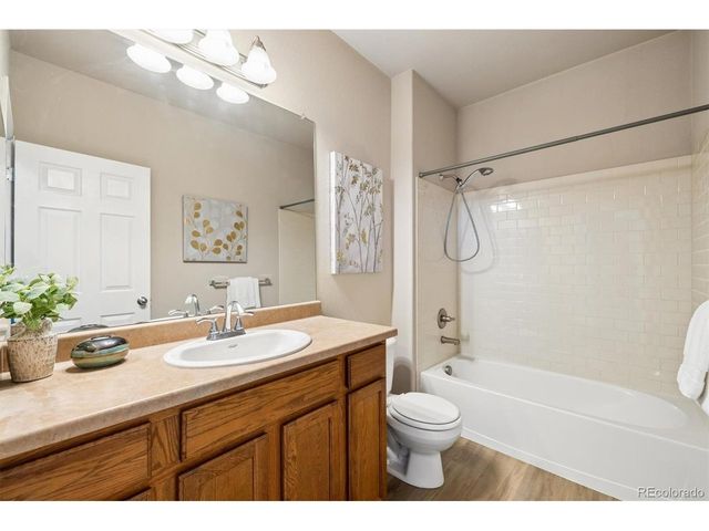 8073 W 51st Pl 302, Arvada, CO 80002