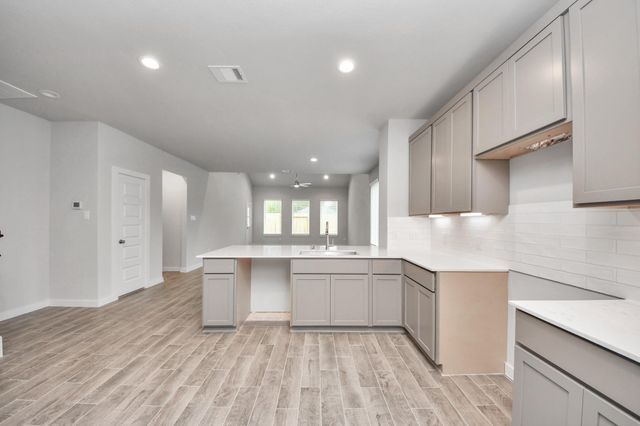 15107 Statice Trail, Houston, TX 77044