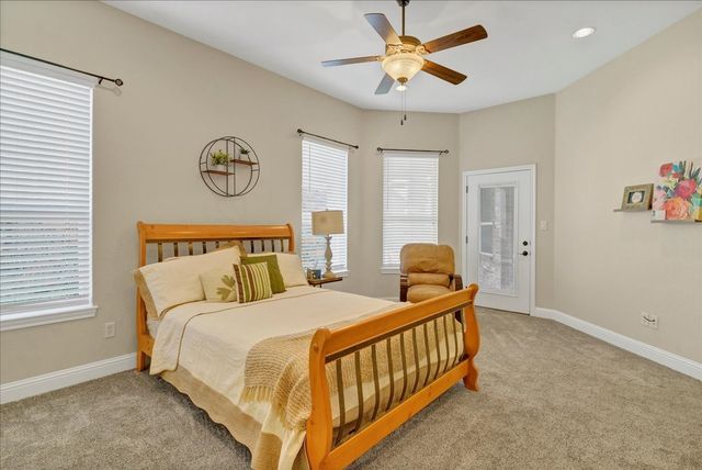 3300 Fountain Way, Granbury, TX 76049