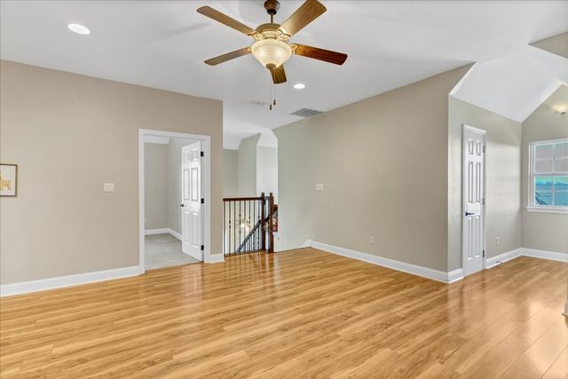 3300 Fountain Way, Granbury, TX 76049