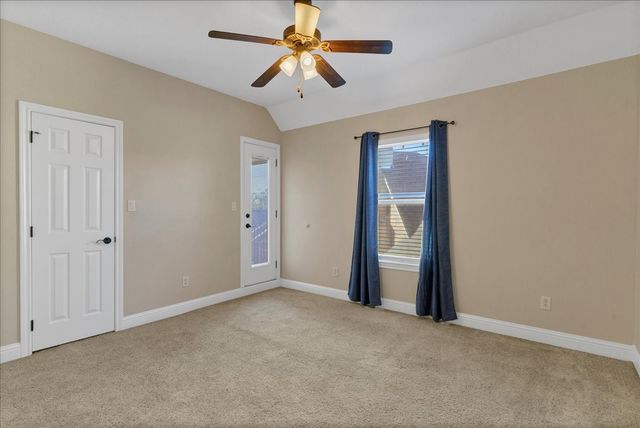 3300 Fountain Way, Granbury, TX 76049