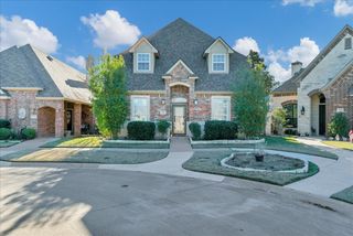 3300 Fountain Way, Granbury, TX 76049