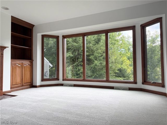 8449 Settlers Passage, Brecksville, OH 44141
