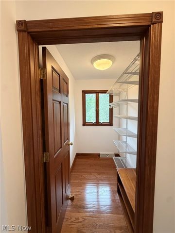 8449 Settlers Passage, Brecksville, OH 44141