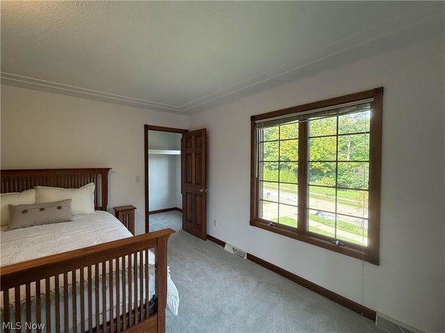 8449 Settlers Passage, Brecksville, OH 44141
