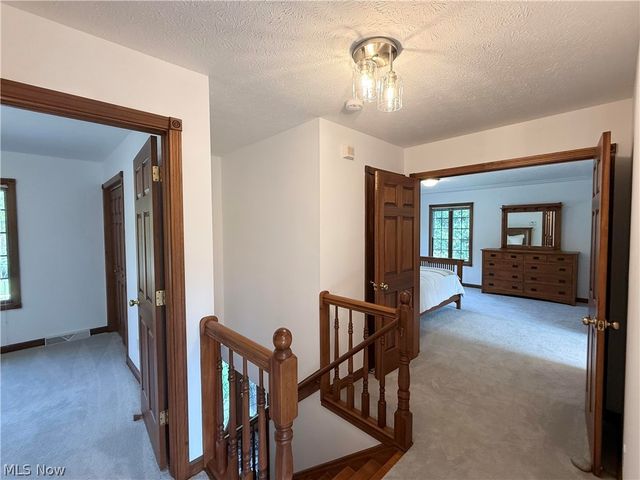 8449 Settlers Passage, Brecksville, OH 44141