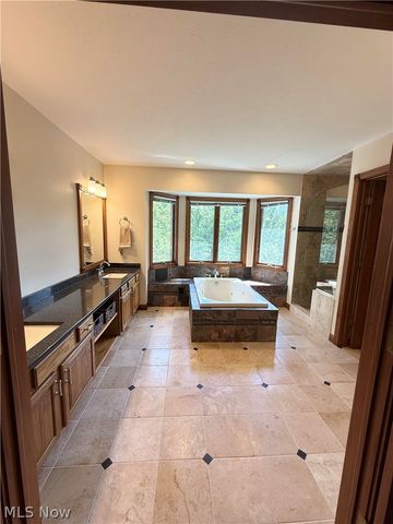 8449 Settlers Passage, Brecksville, OH 44141