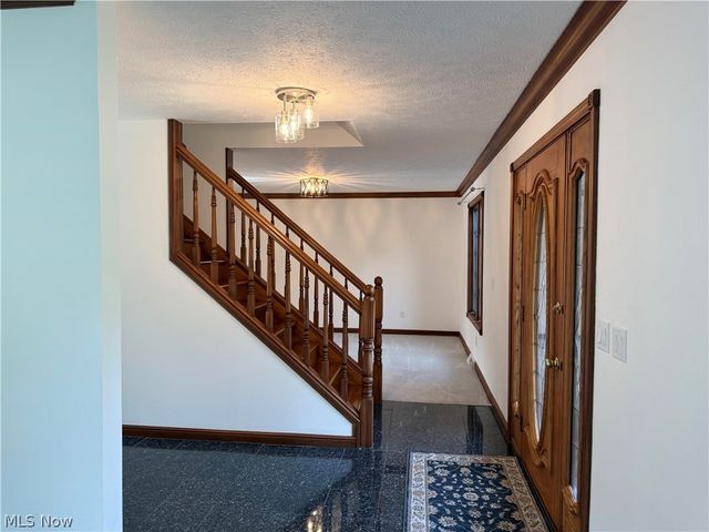 8449 Settlers Passage, Brecksville, OH 44141