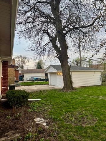 220 Westgate Avenue, Chicago Heights, IL 60411