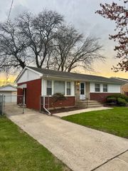 220 Westgate Avenue, Chicago Heights, IL 60411