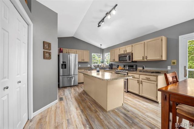 1340 Schoal Creek Drive, St Peters, MO 63366