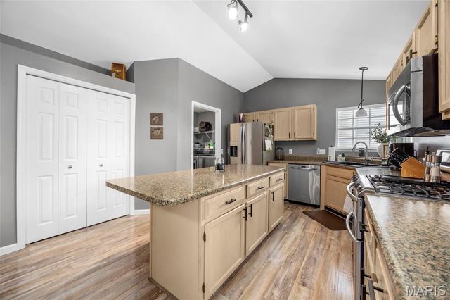 1340 Schoal Creek Drive, St Peters, MO 63366