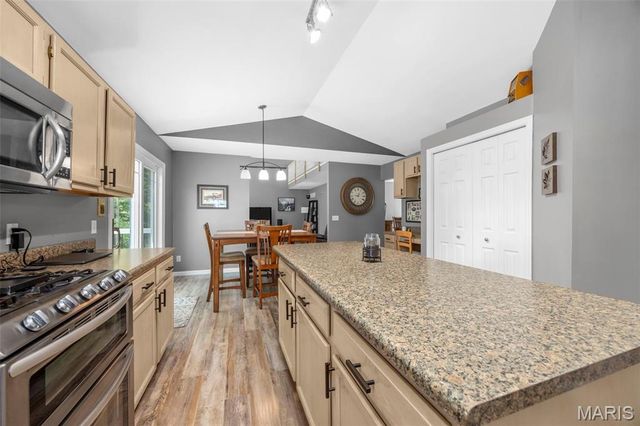 1340 Schoal Creek Drive, St Peters, MO 63366