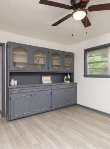 811 Stembridge St, Sinton, TX 78387