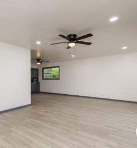 811 Stembridge St, Sinton, TX 78387