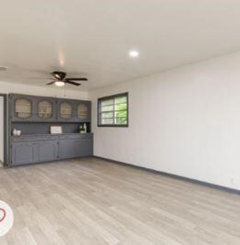 811 Stembridge St, Sinton, TX 78387