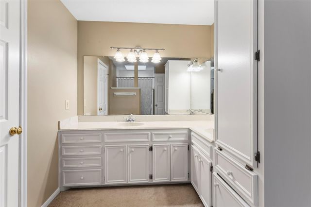 105 Strawberry Drive, Lake Jackson, TX 77566