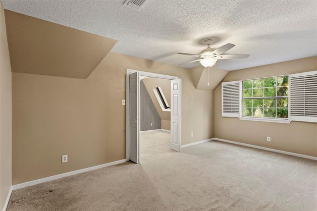 105 Strawberry Drive, Lake Jackson, TX 77566