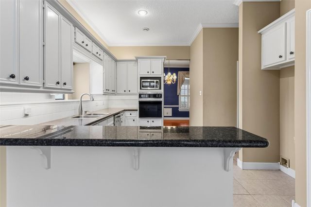 105 Strawberry Drive, Lake Jackson, TX 77566