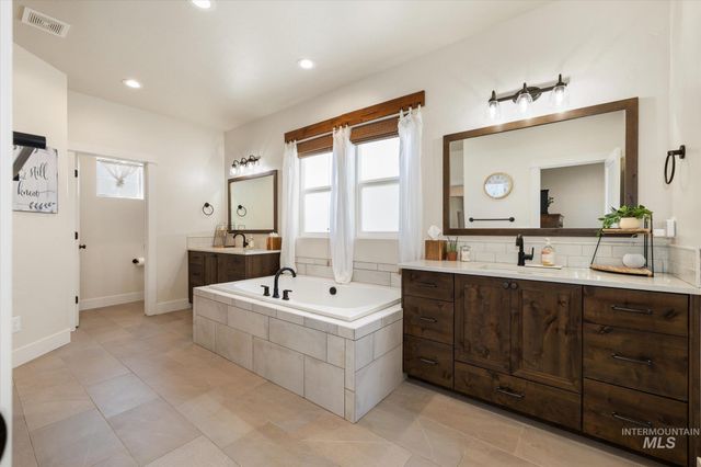 14060 N Quail Covey Way, Boise, ID 83714