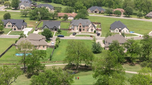 1204 Pioneer Trail, Bonham, TX 75418