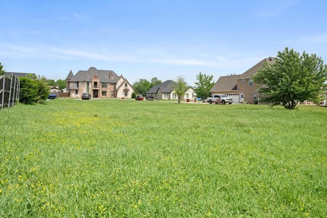 1204 Pioneer Trail, Bonham, TX 75418