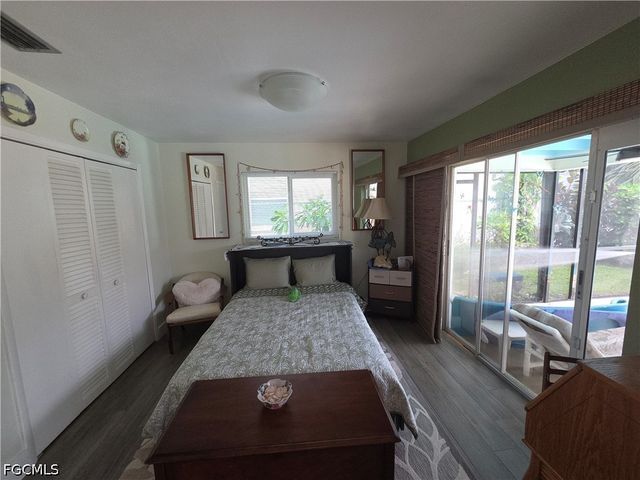 130 SW 58th ST, Cape Coral, FL 33914