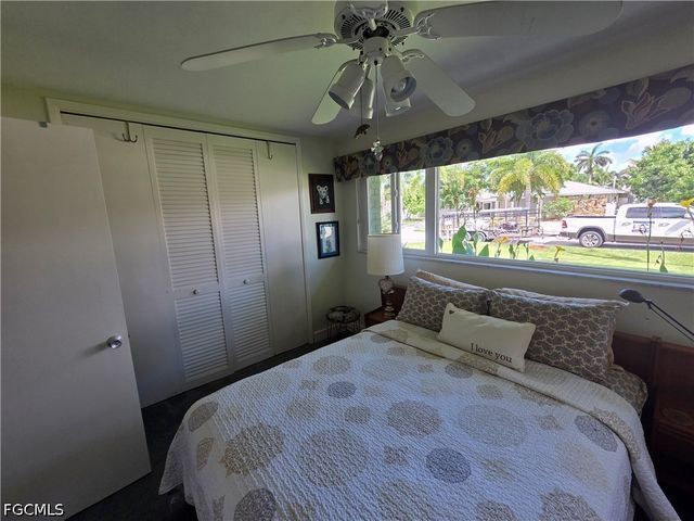 130 SW 58th ST, Cape Coral, FL 33914