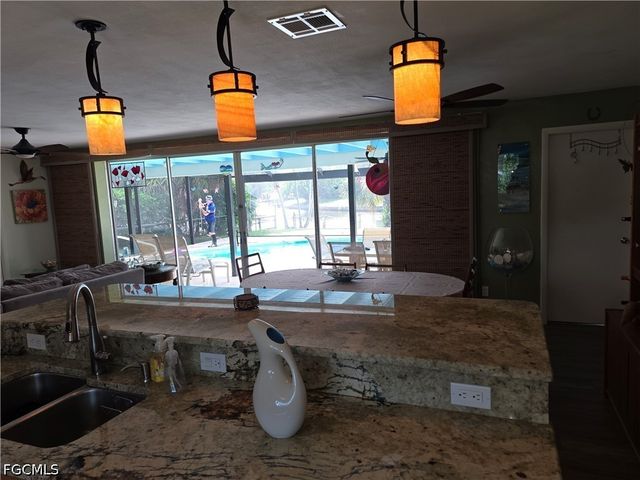 130 SW 58th ST, Cape Coral, FL 33914