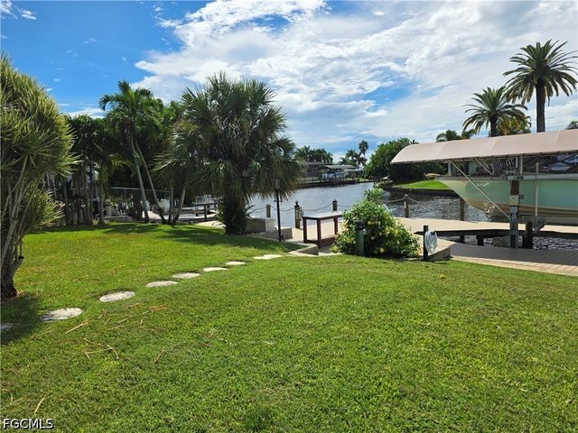 130 SW 58th ST, Cape Coral, FL 33914
