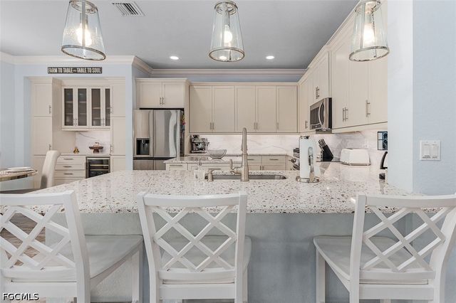 13528 Mandarin CIR, Naples, FL 34109
