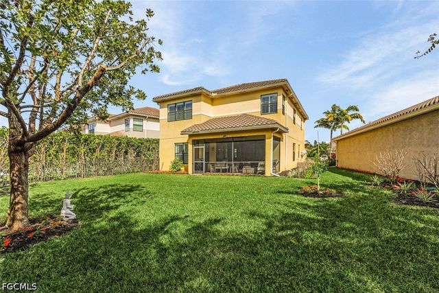 13528 Mandarin CIR, Naples, FL 34109