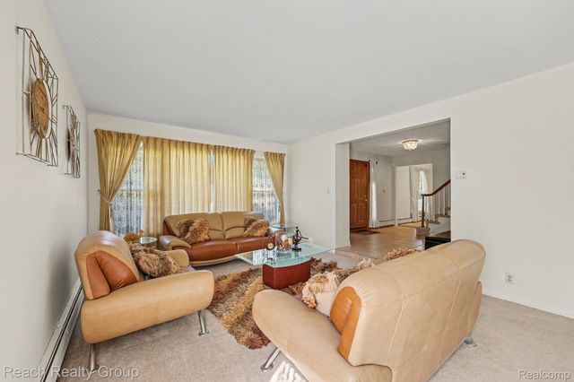 2553 Yorkshire Lane Lane, Bloomfield Charter Township, MI 48302
