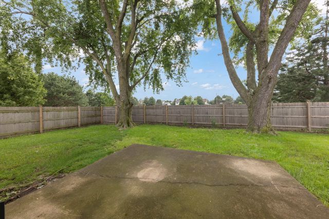 311 Thistle Drive, Bolingbrook, IL 60490