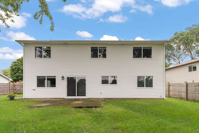 311 Thistle Drive, Bolingbrook, IL 60490