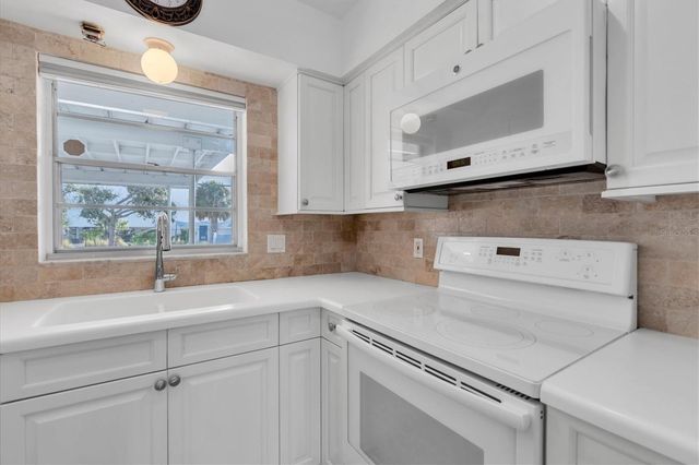 3717 46TH AVENUE S 6, St Petersburg, FL 33711