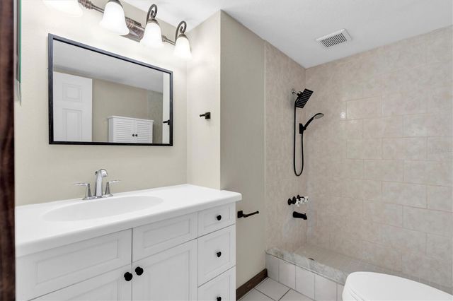 3717 46TH AVENUE S 6, St Petersburg, FL 33711